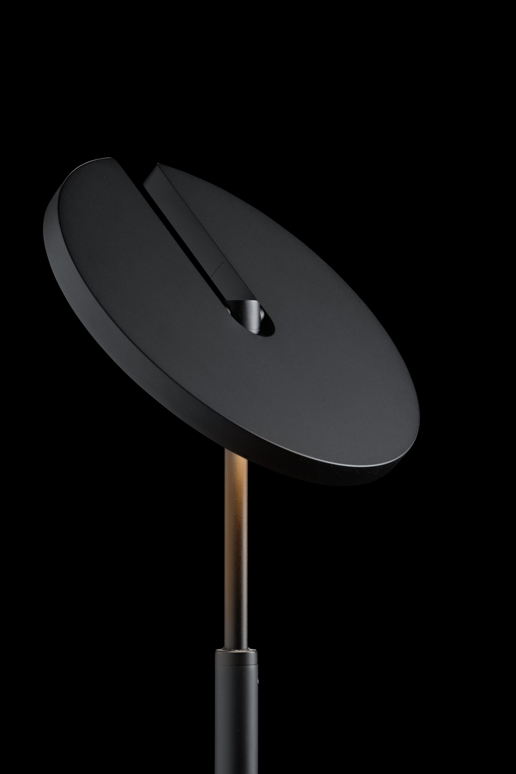 vanthoeftverlichting-voorburg-vloerlamp-holtkotter-supernova-hoogteverstelbaar