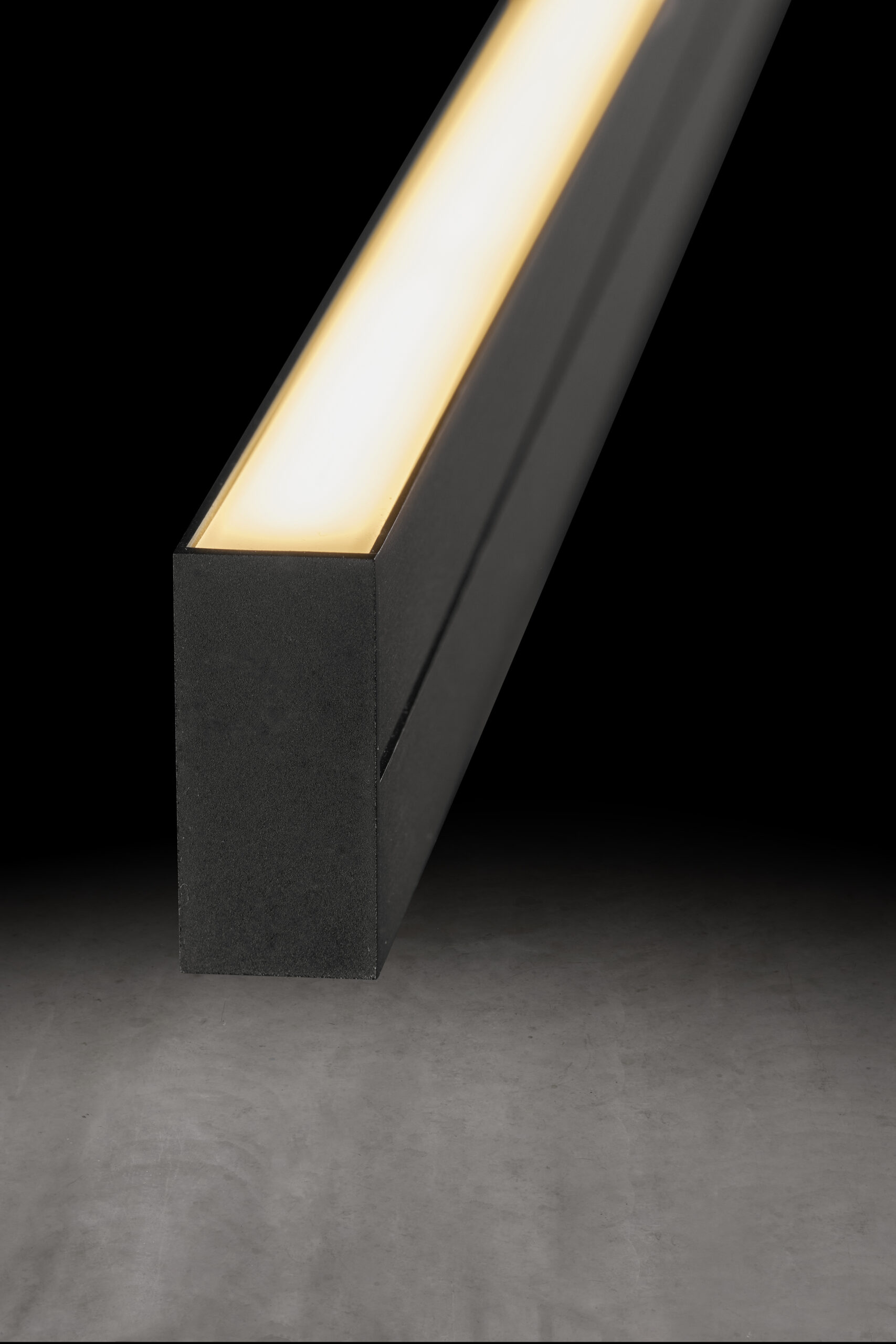 vanthoeftverlichting-voorburg-hanglamp-avior-holtkotter-dtw